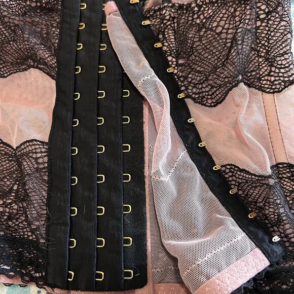 Victoria's Secret Corset Women's XS Black Nude Sheer Floral Lace Bustier - Picture 7 of 9